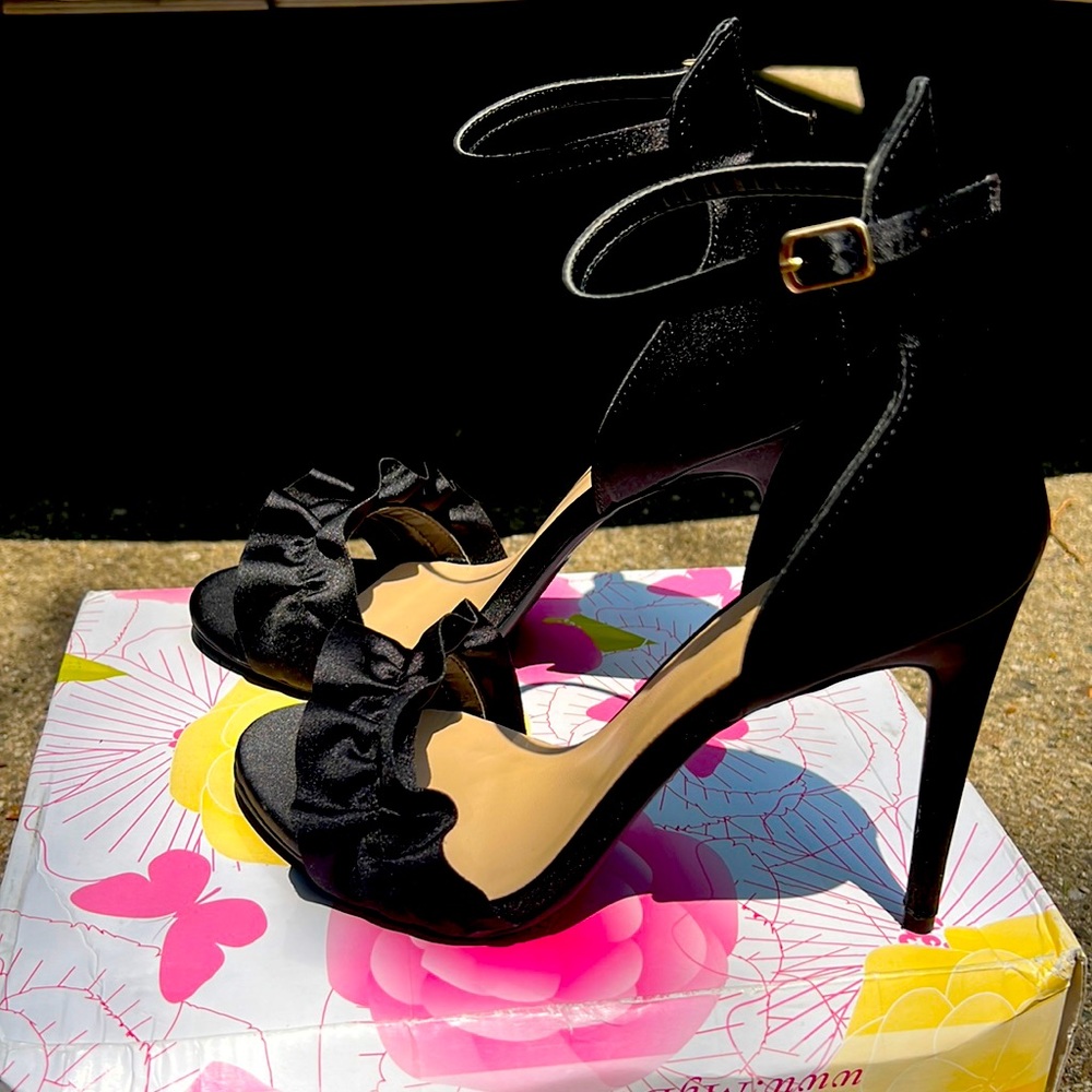 Black open toe heels, size 9, excellent condition, worn once